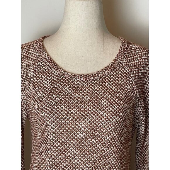 Ya Los Angeles Burgundy Knit Metallic Gold Thread And Ruffled Hem Blouse M - Picture 4 of 6